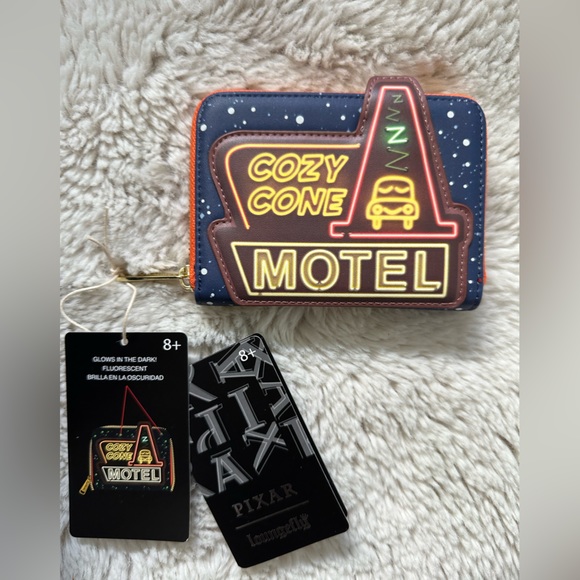 🚨NEW🚨Cars Cozy Cone Motel Glow Backpack & Wallet- Loungefly - Picture 14 of 15